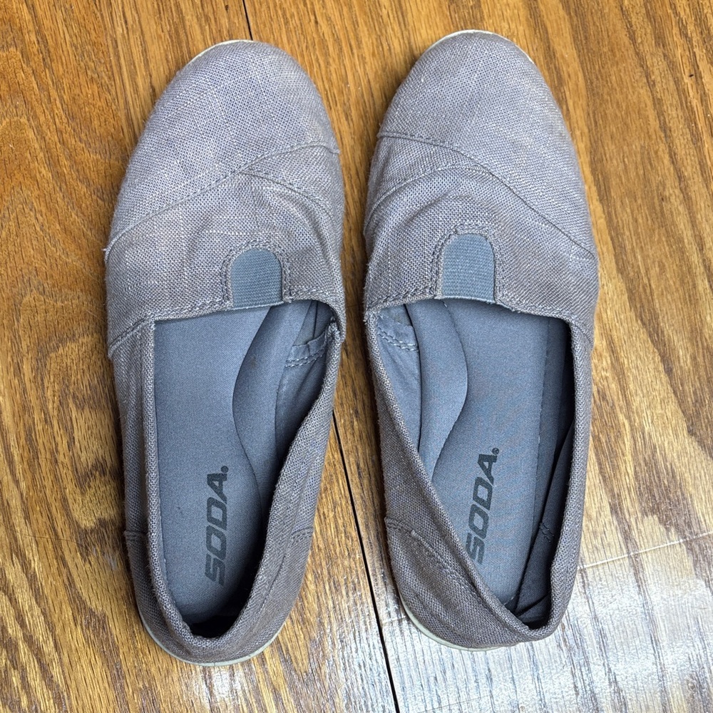 Soda Men's Charcoal Slip-On Loafers